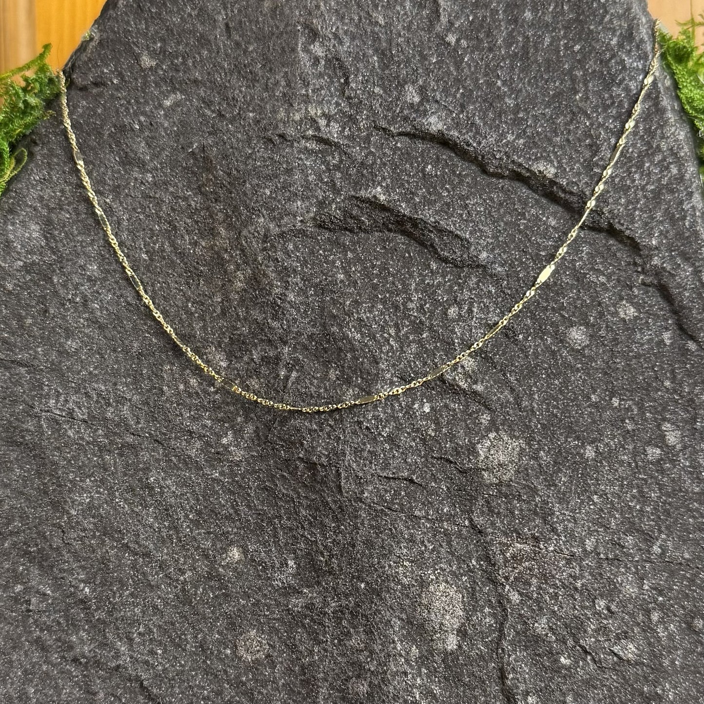 Singapore Mirror Necklace